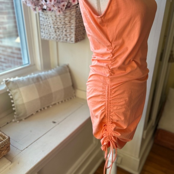 Venus Ruched Peach Dress - Picture 4 of 10